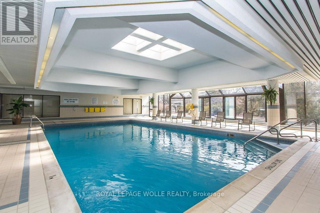 












903 - 4 WILLOW STREET

,
Waterloo,




Ontario
N2J4S2

