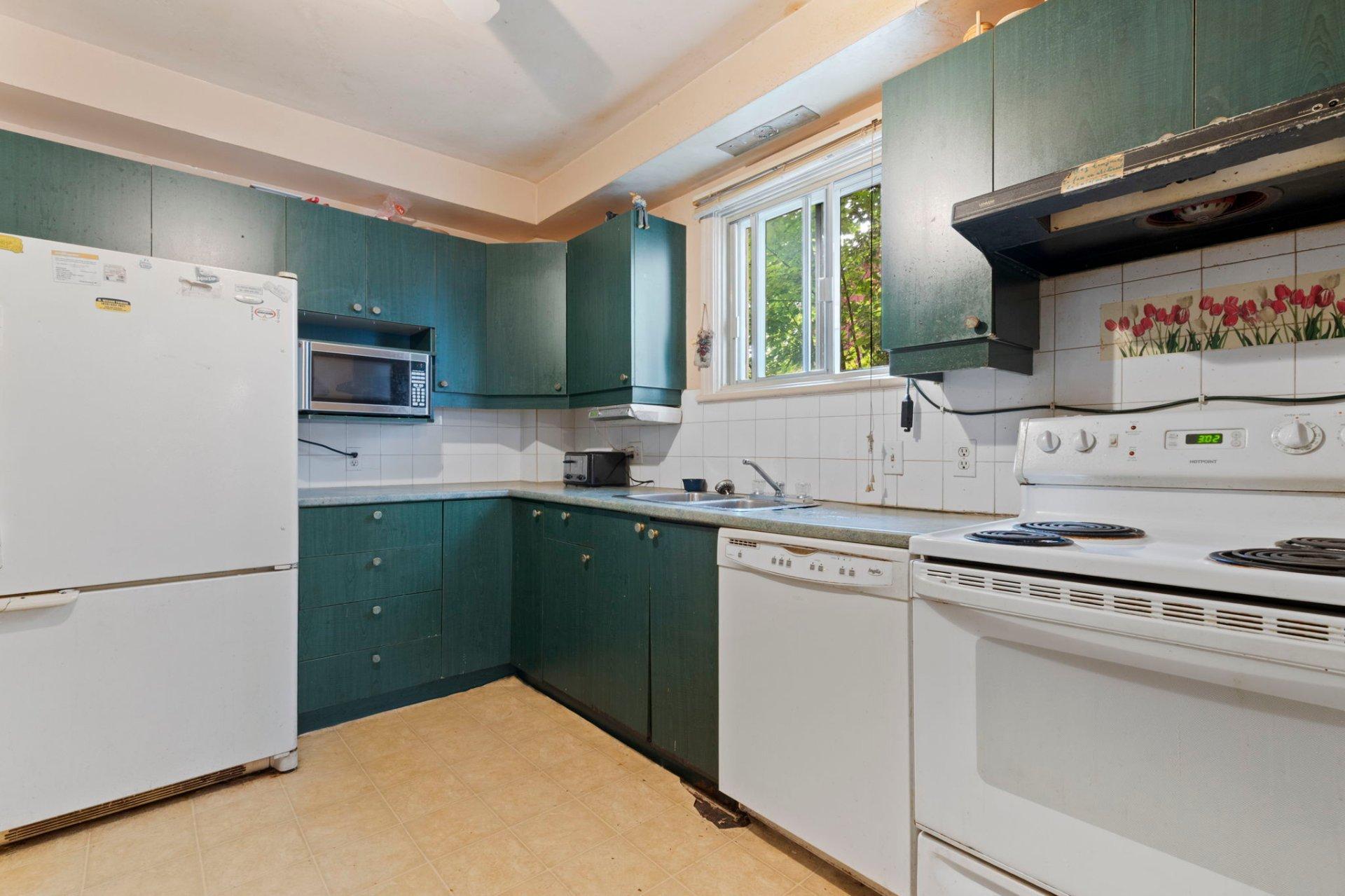 









1105


Rue Grant

,
Longueuil (Le Vieux-Longueuil),




QC
J4H3J9

