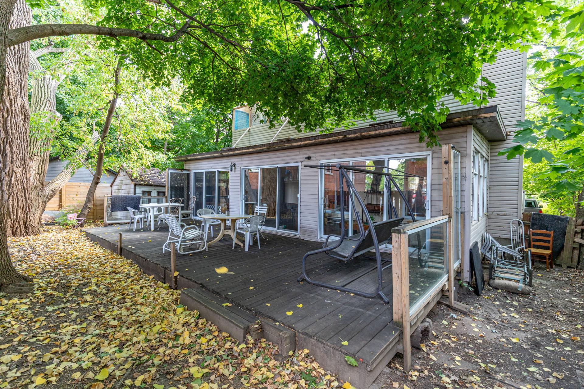 









1105


Rue Grant

,
Longueuil (Le Vieux-Longueuil),




QC
J4H3J9

