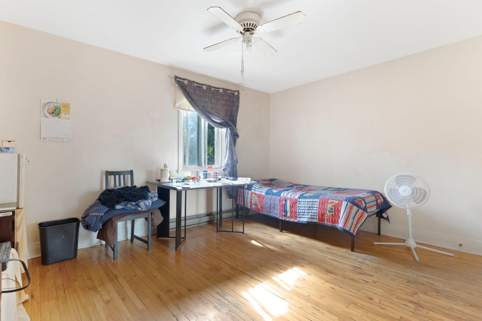 









1105


Rue Grant

,
Longueuil (Le Vieux-Longueuil),




QC
J4H3J9

