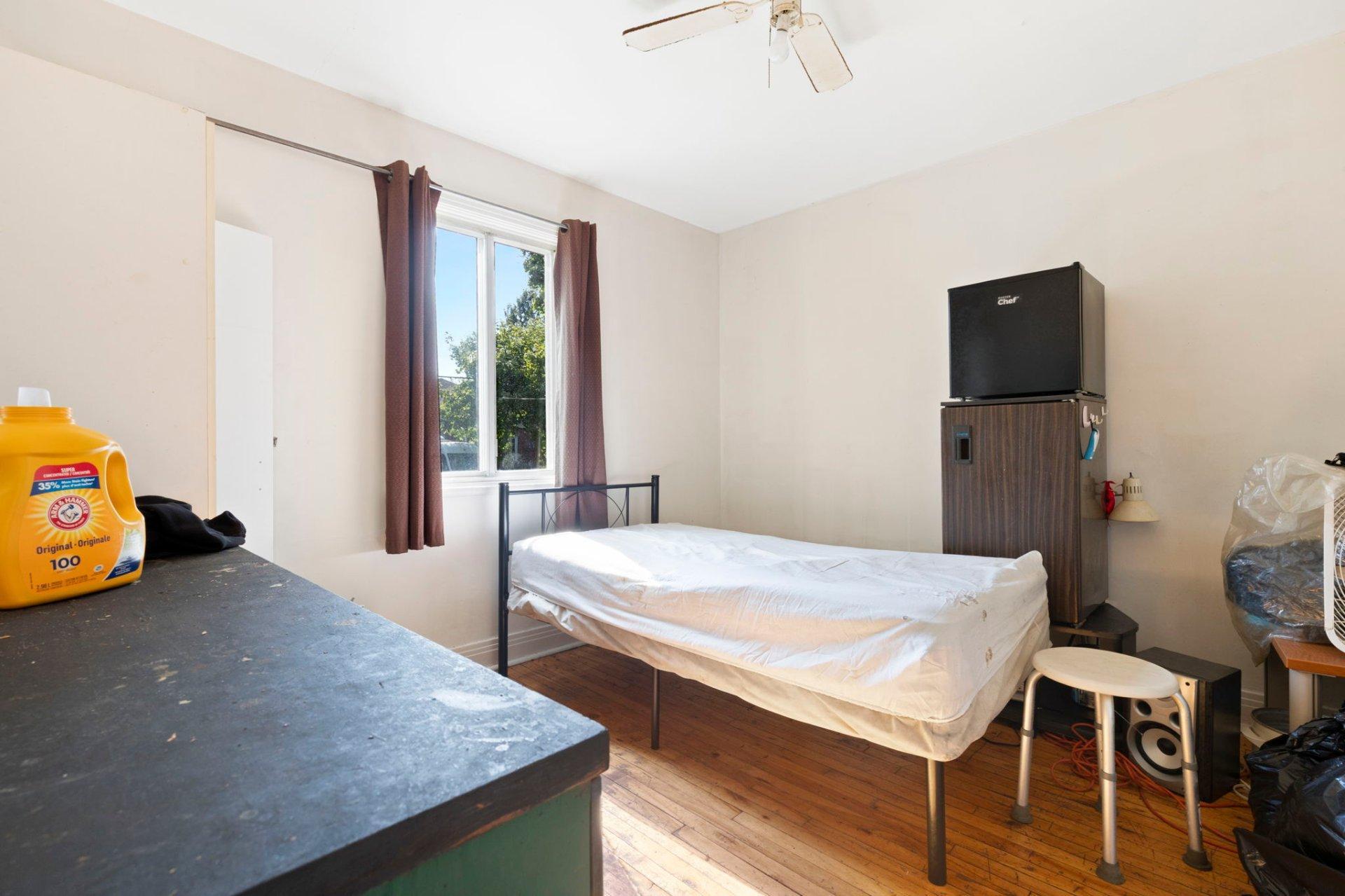 









1105


Rue Grant

,
Longueuil (Le Vieux-Longueuil),




QC
J4H3J9

