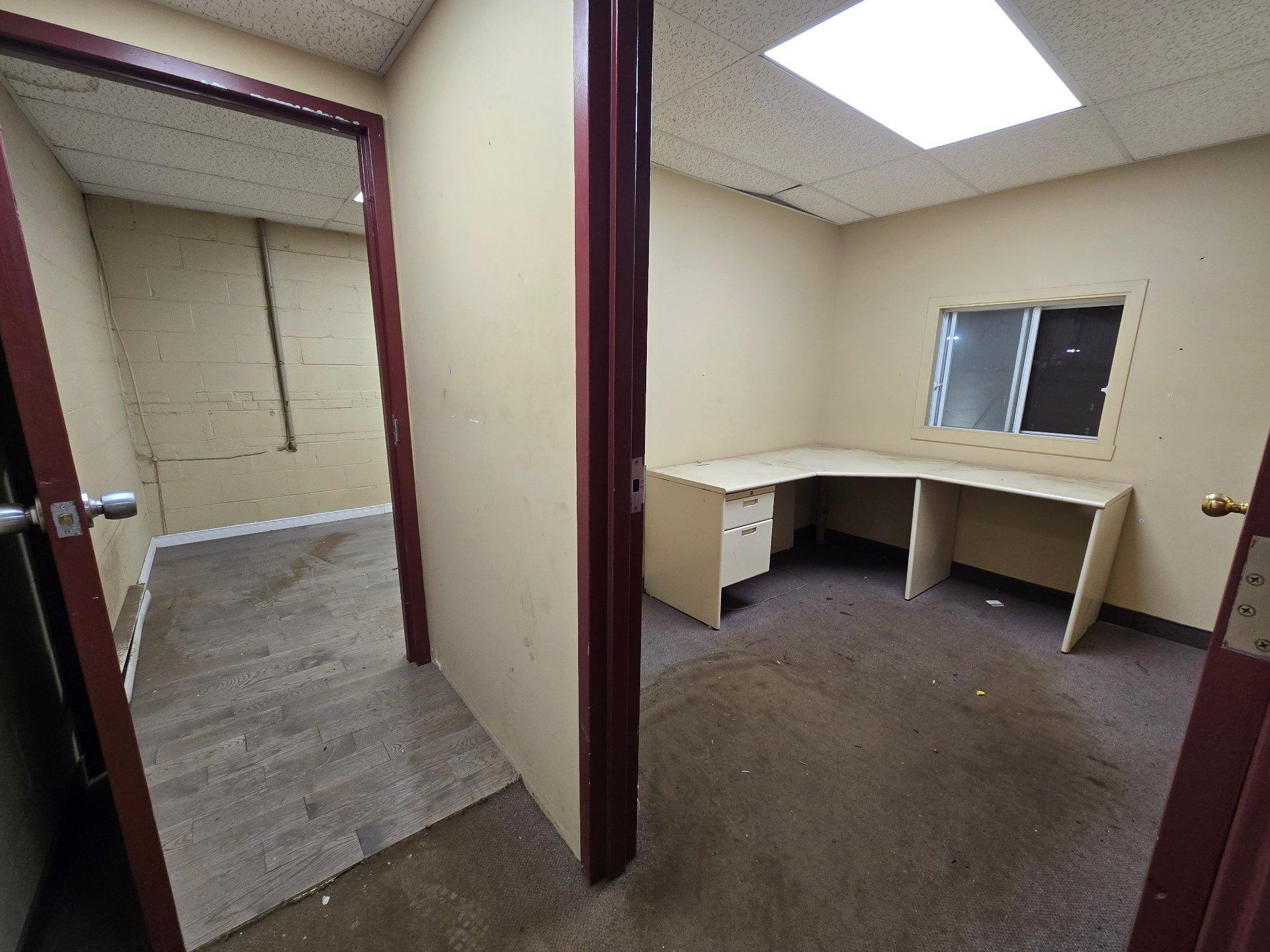 









1537


Desserte Nord Laval (A-440) O.

,
Laval (Chomedey),




QC
H7L3W3

