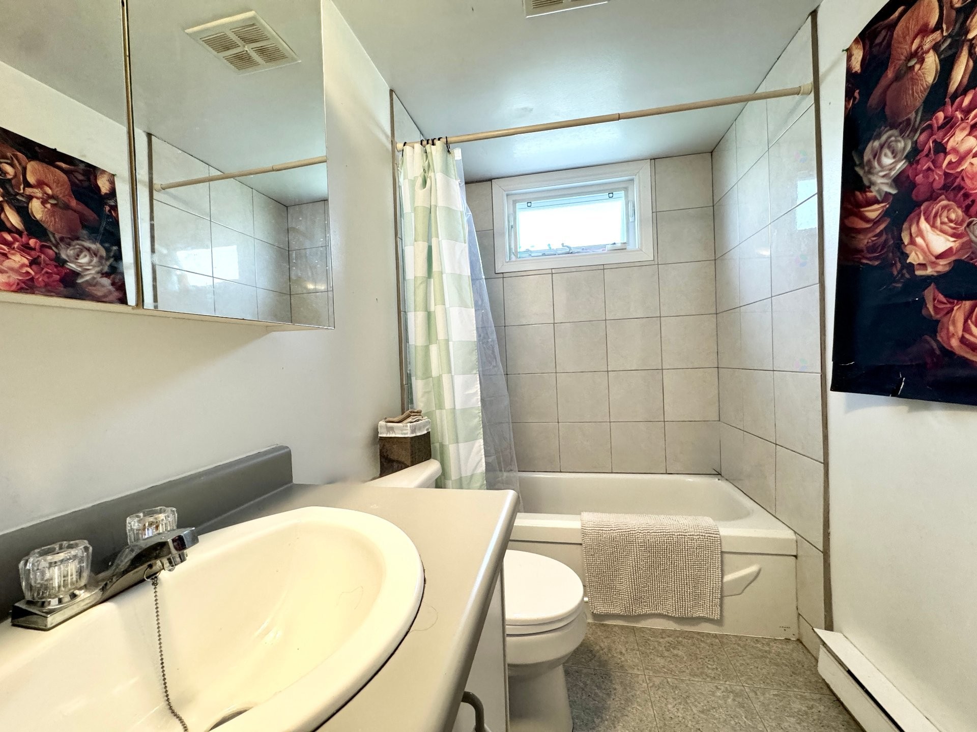 









410


Rue Marquis

,
Saint-Célestin - Village,




QC
J0C1G0

