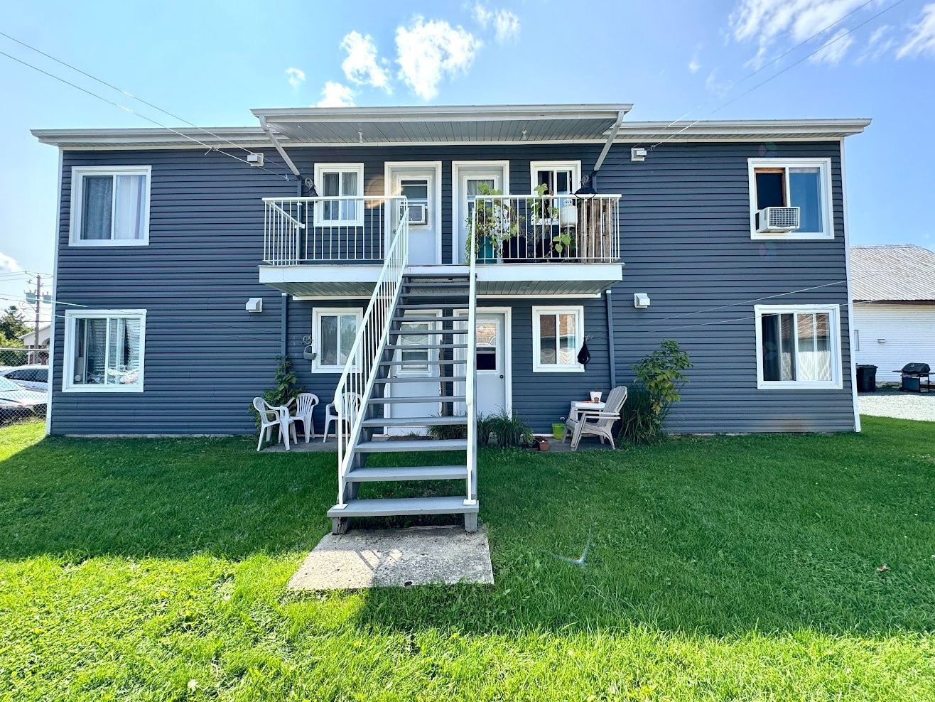 









410


Rue Marquis

,
Saint-Célestin - Village,




QC
J0C1G0

