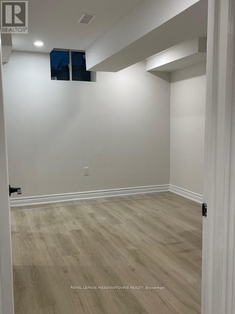 












130 LADY DOLORES AVENUE

,
Vaughan,




Ontario
L6A4G3

