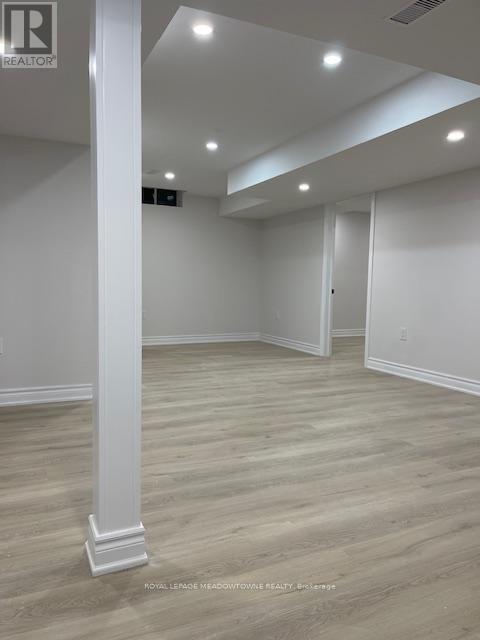 












130 LADY DOLORES AVENUE

,
Vaughan,




Ontario
L6A4G3

