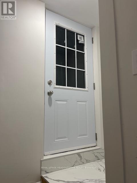 












130 LADY DOLORES AVENUE

,
Vaughan,




Ontario
L6A4G3

