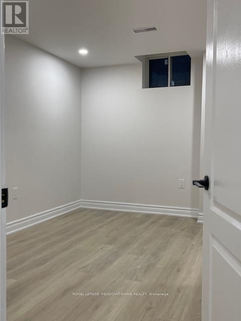 












130 LADY DOLORES AVENUE

,
Vaughan,




Ontario
L6A4G3

