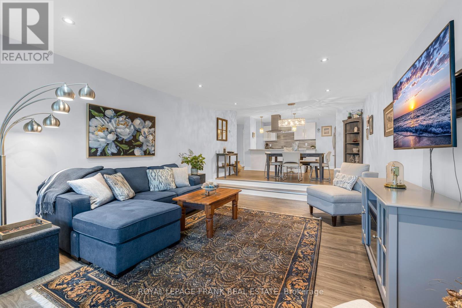 












105 - 20 SPEERS ROAD

,
Oakville (CO Central),




Ontario
L6K3R5

