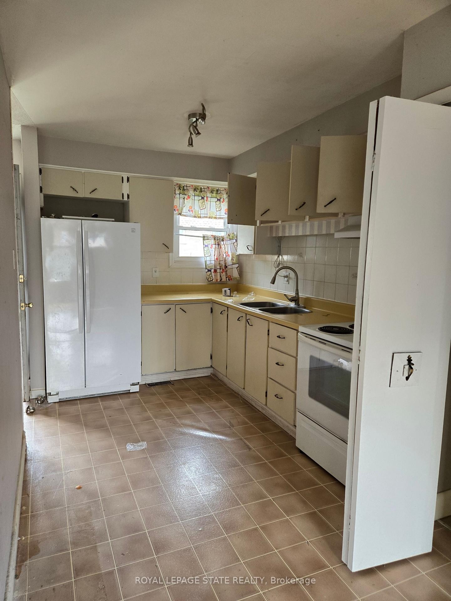 









153


Limeridge

Road West, 4,
Hamilton,




ON
L9C 2V3

