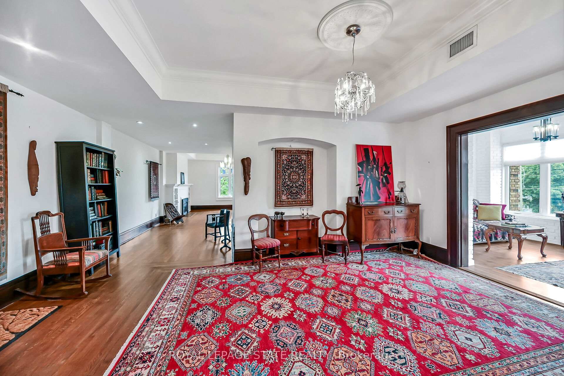 









86


Herkimer

Street, 41,
Hamilton,




ON
L8P 2G7

