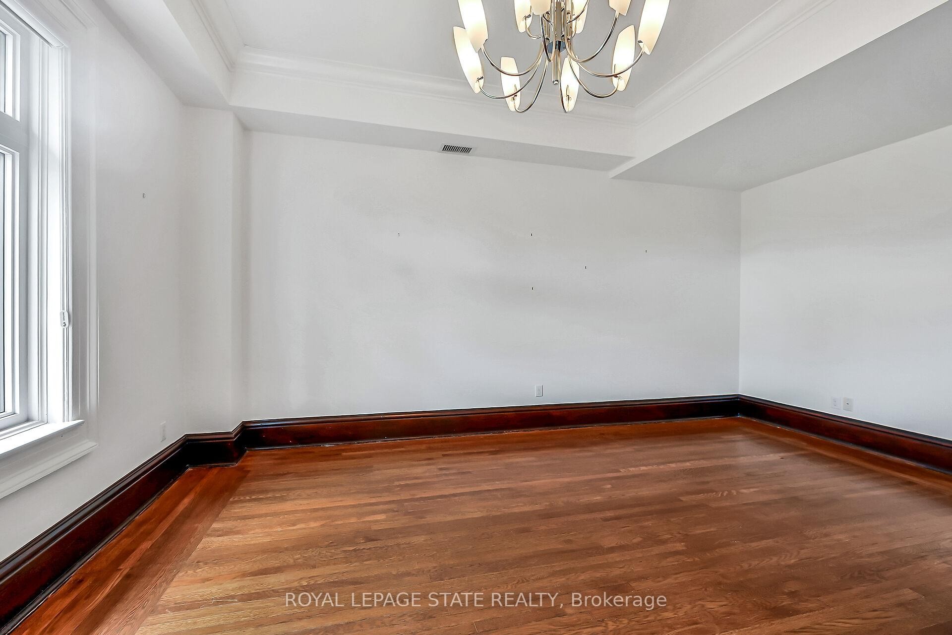 









86


Herkimer

Street, 41,
Hamilton,




ON
L8P 2G7

