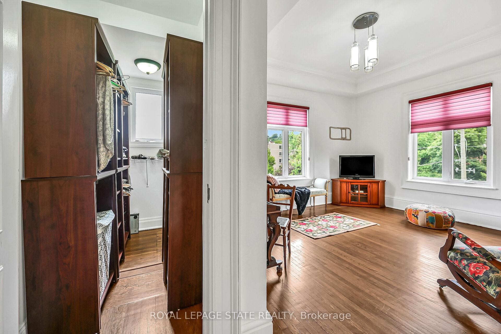 









86


Herkimer

Street, 41,
Hamilton,




ON
L8P 2G7

