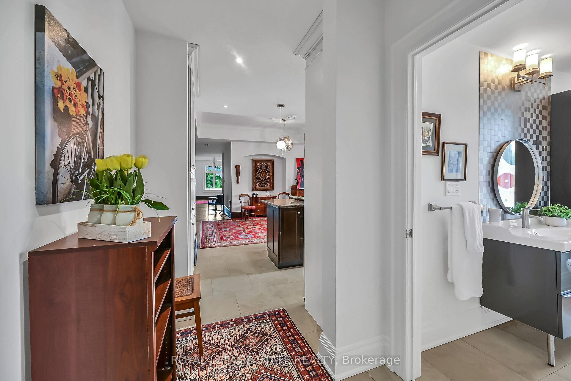 









86


Herkimer

Street, 41,
Hamilton,




ON
L8P 2G7

