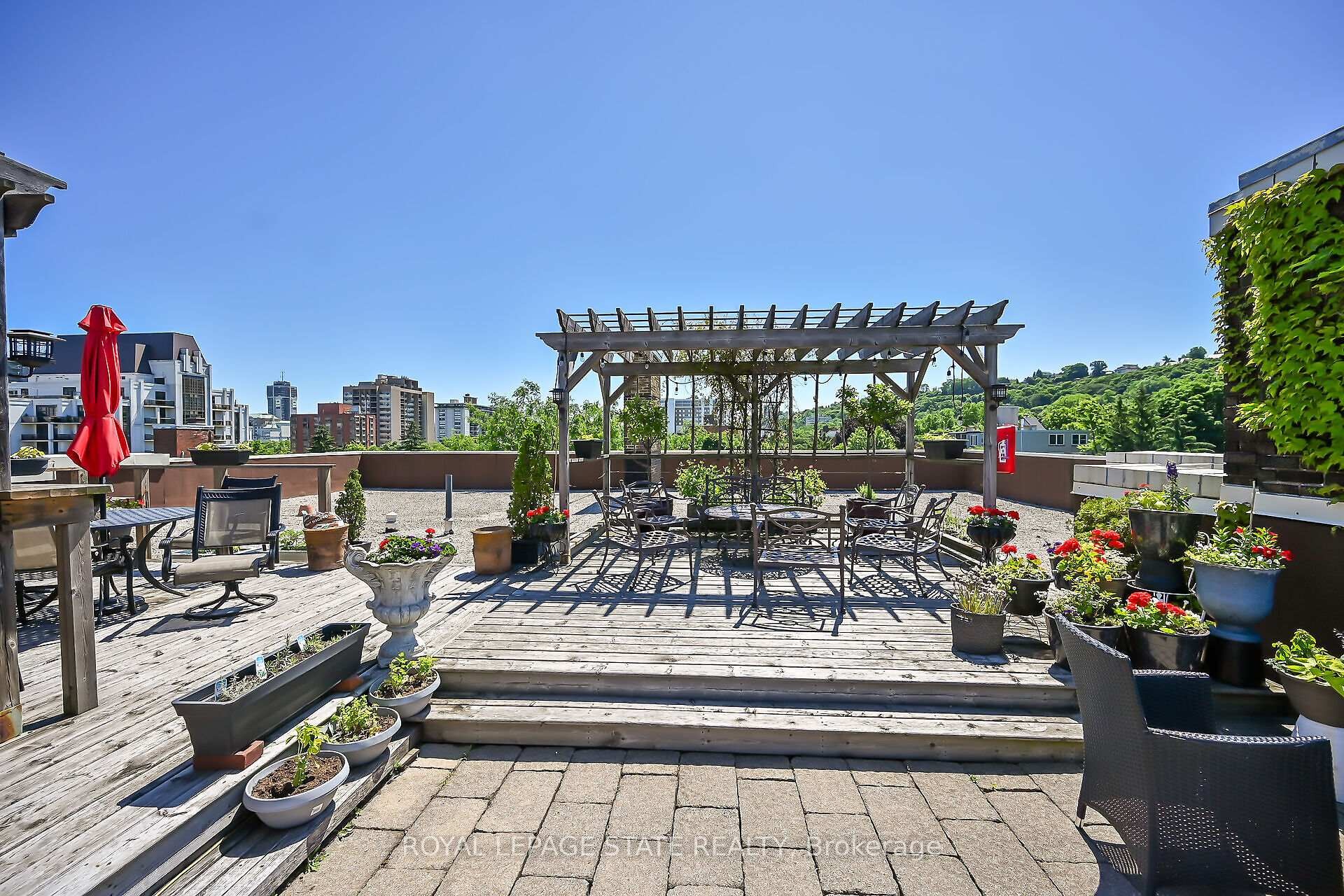 









86


Herkimer

Street, 41,
Hamilton,




ON
L8P 2G7


