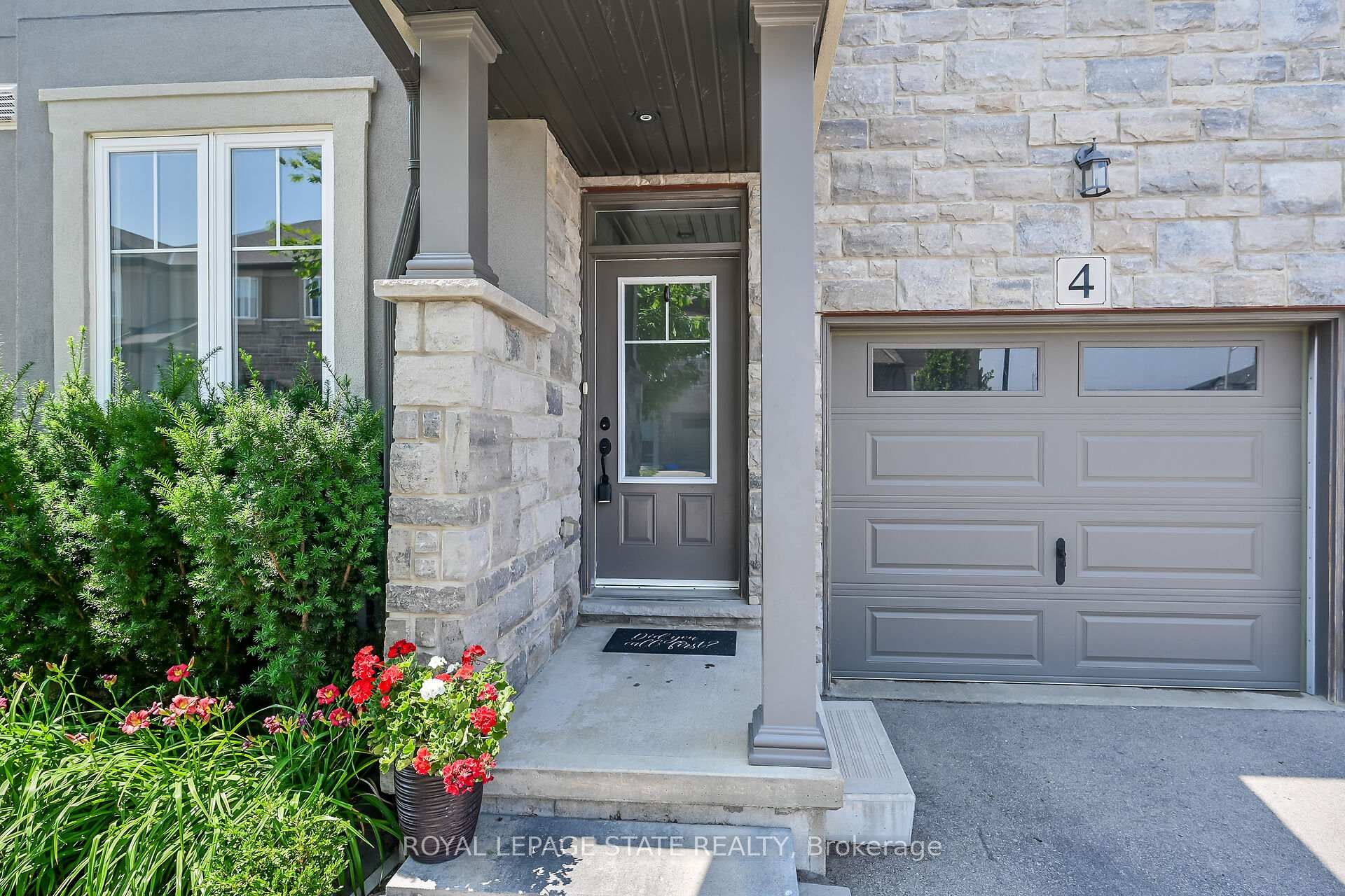 









120


vineberg

Drive, 4,
Hamilton,




ON
L8W 0B5

