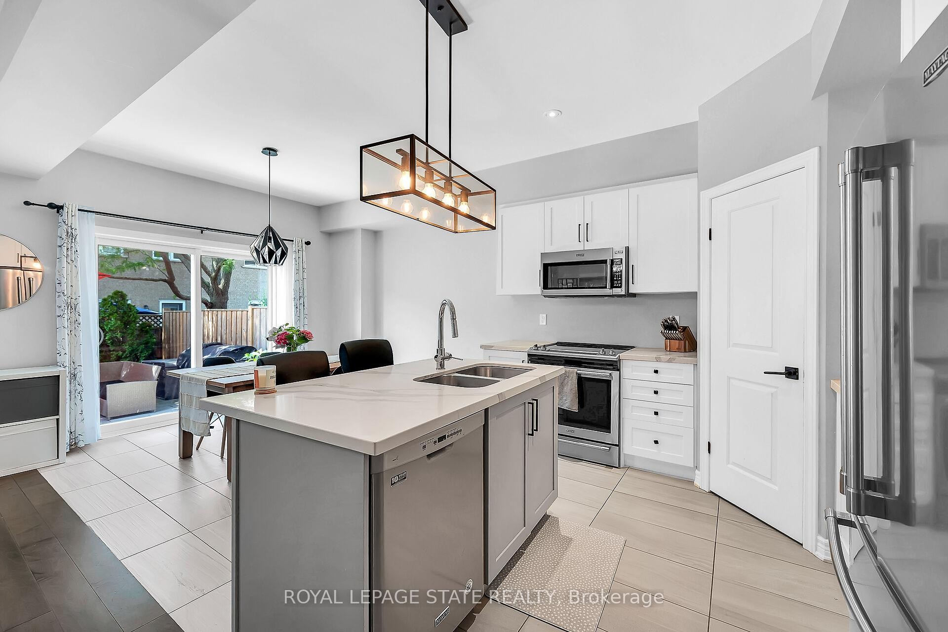 









120


vineberg

Drive, 4,
Hamilton,




ON
L8W 0B5

