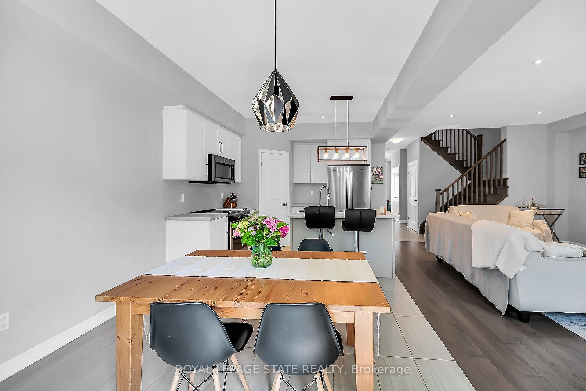 









120


vineberg

Drive, 4,
Hamilton,




ON
L8W 0B5

