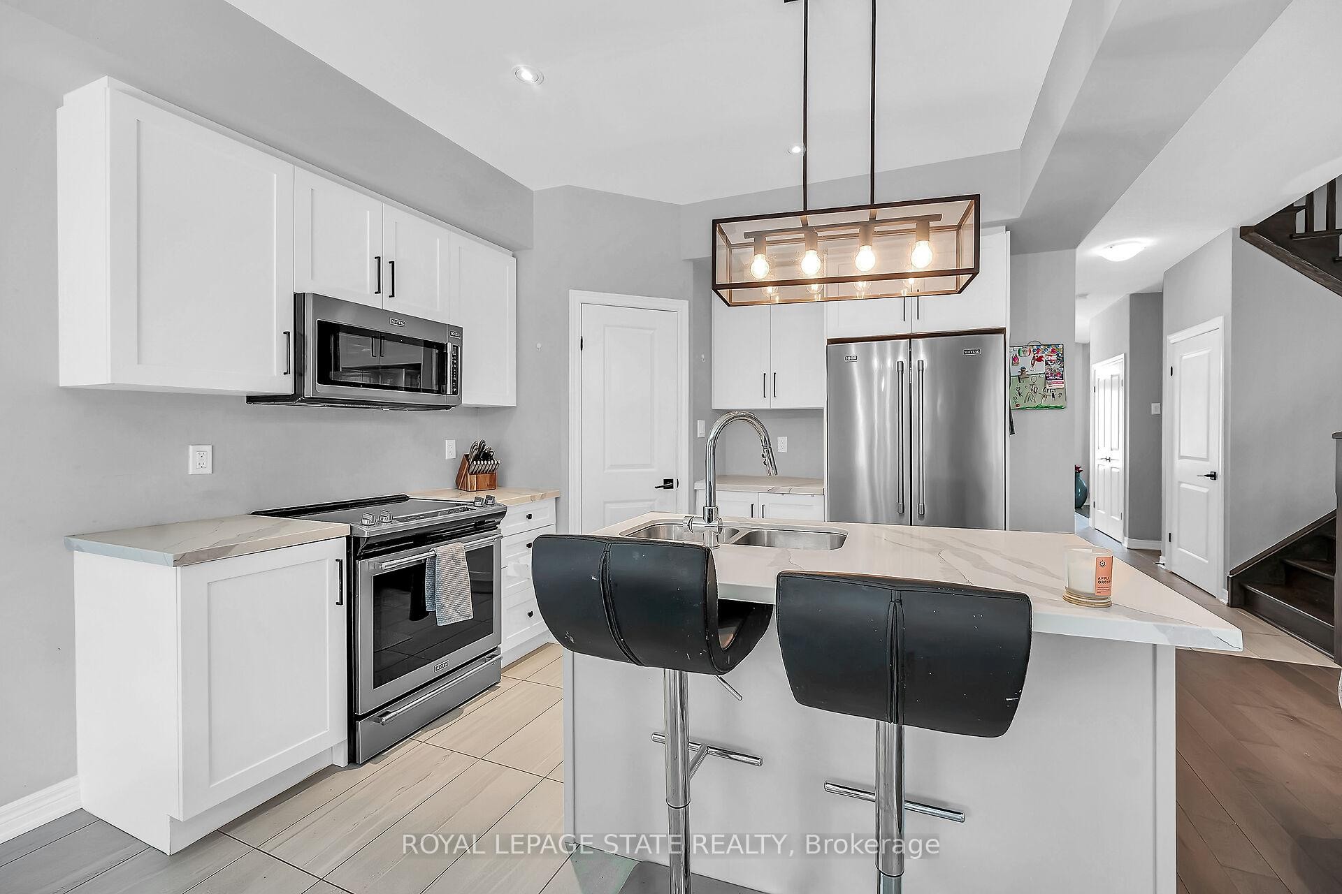 









120


vineberg

Drive, 4,
Hamilton,




ON
L8W 0B5

