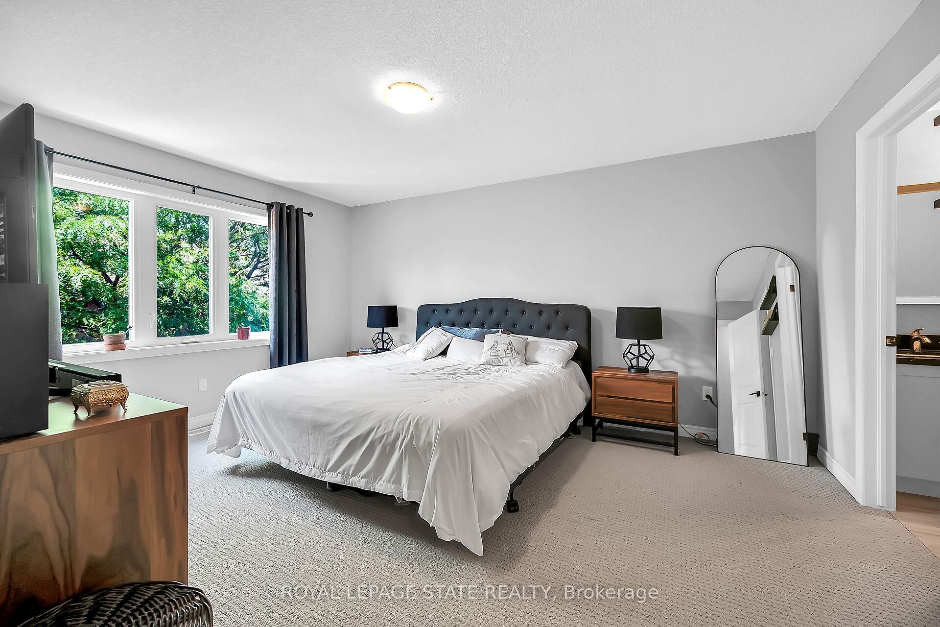 









120


vineberg

Drive, 4,
Hamilton,




ON
L8W 0B5


