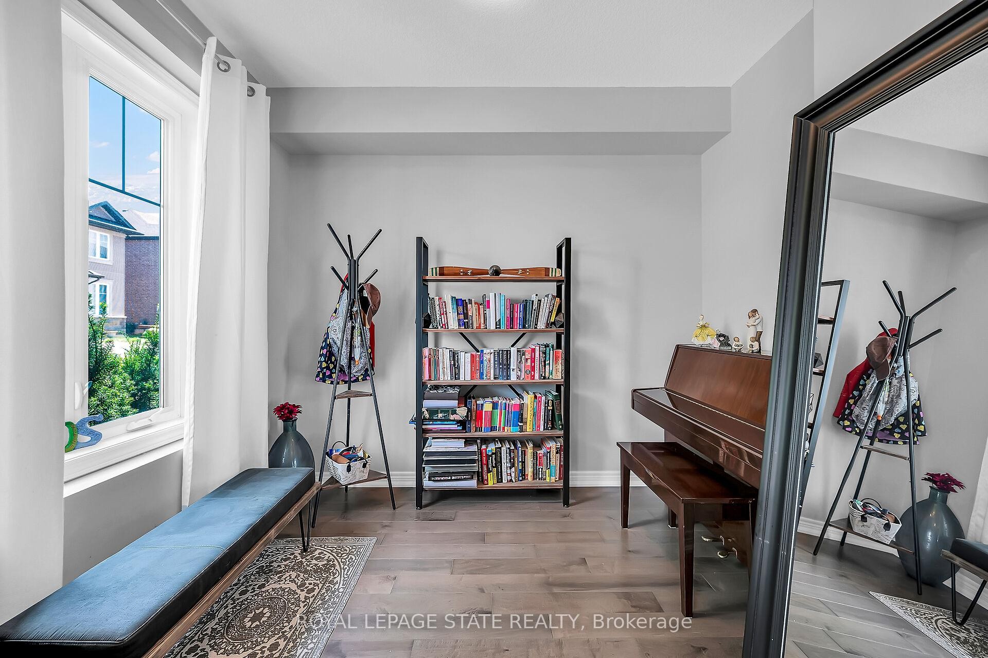 









120


vineberg

Drive, 4,
Hamilton,




ON
L8W 0B5

