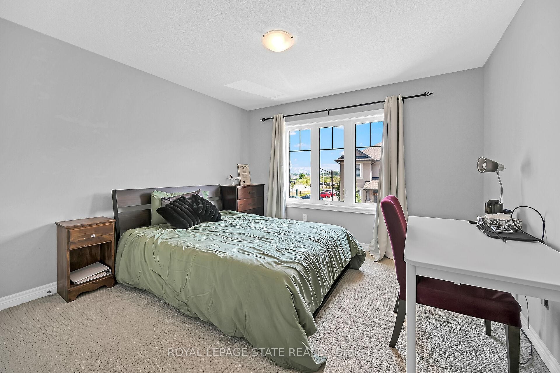 









120


vineberg

Drive, 4,
Hamilton,




ON
L8W 0B5

