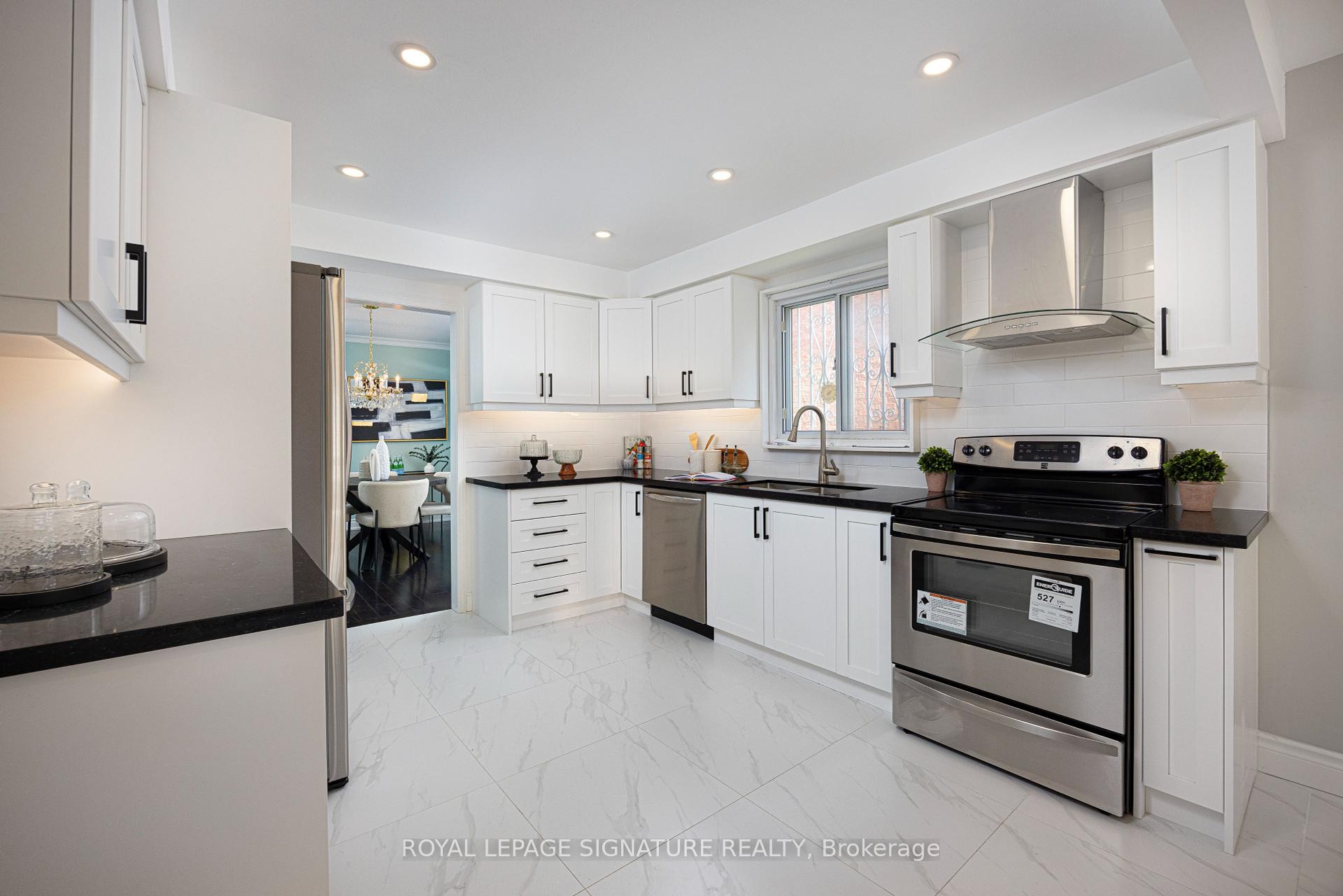









77


Canongate

Trail,
Toronto,




ON
M1V 2R8

