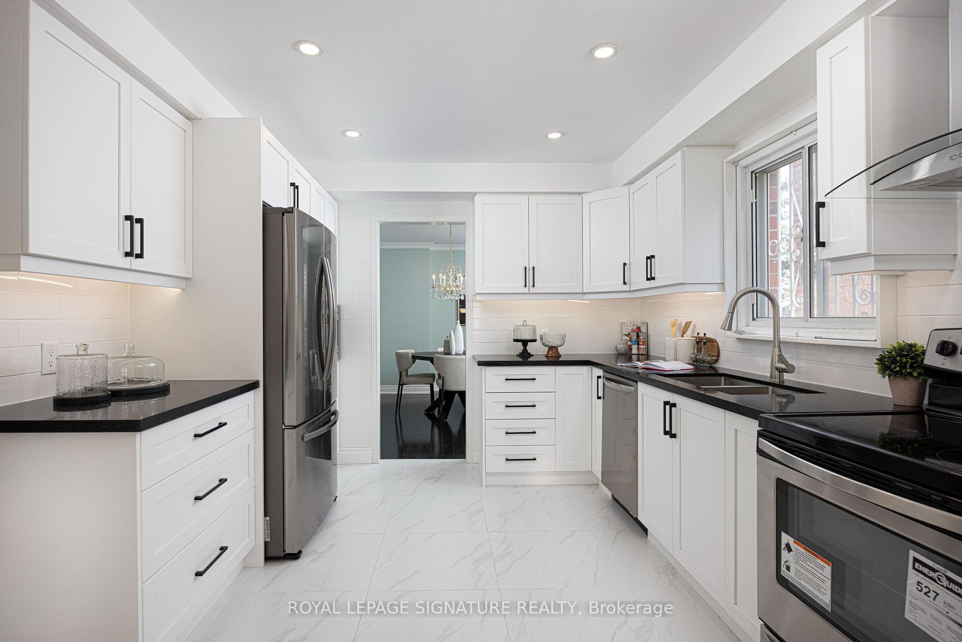 









77


Canongate

Trail,
Toronto,




ON
M1V 2R8

