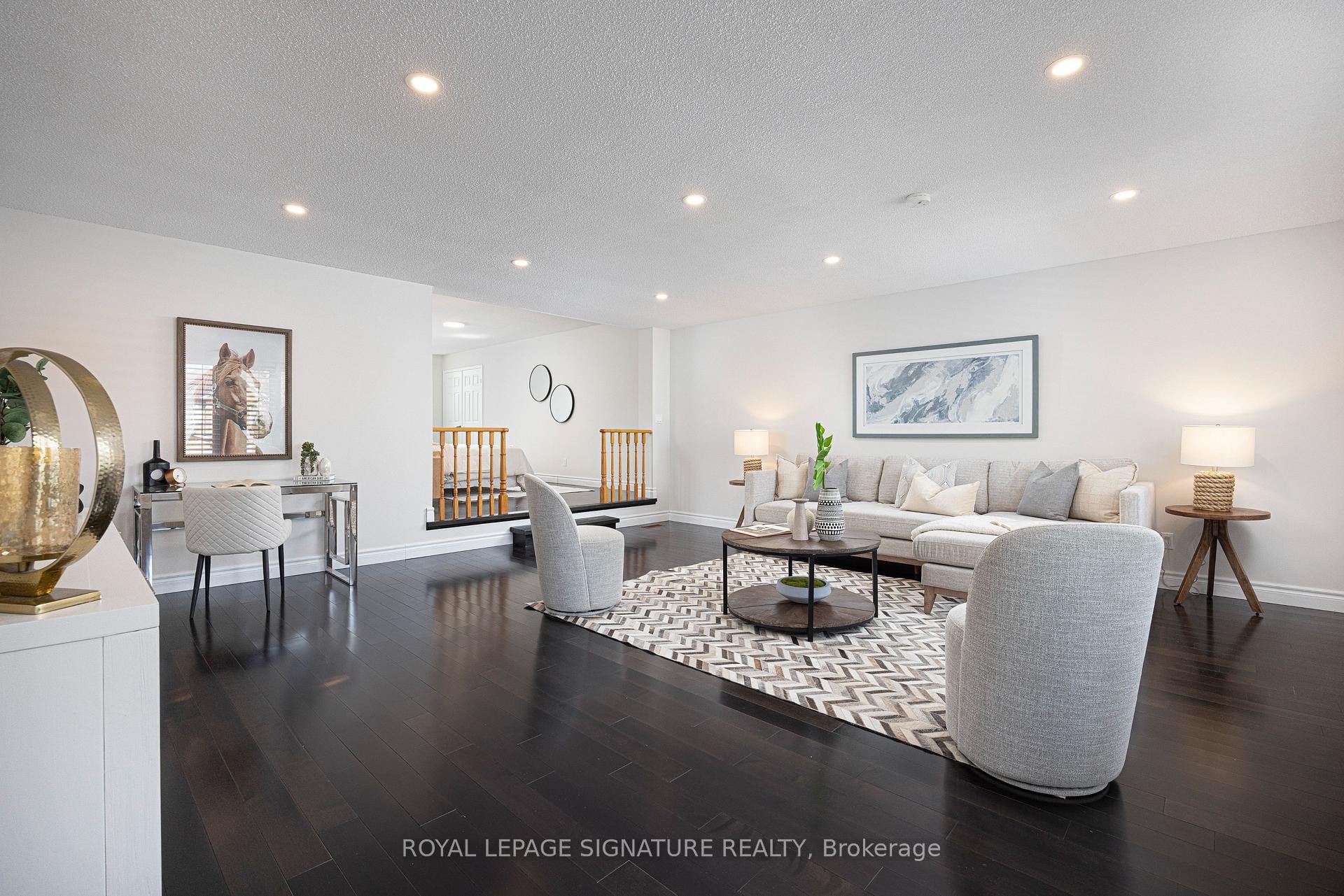 









77


Canongate

Trail,
Toronto,




ON
M1V 2R8

