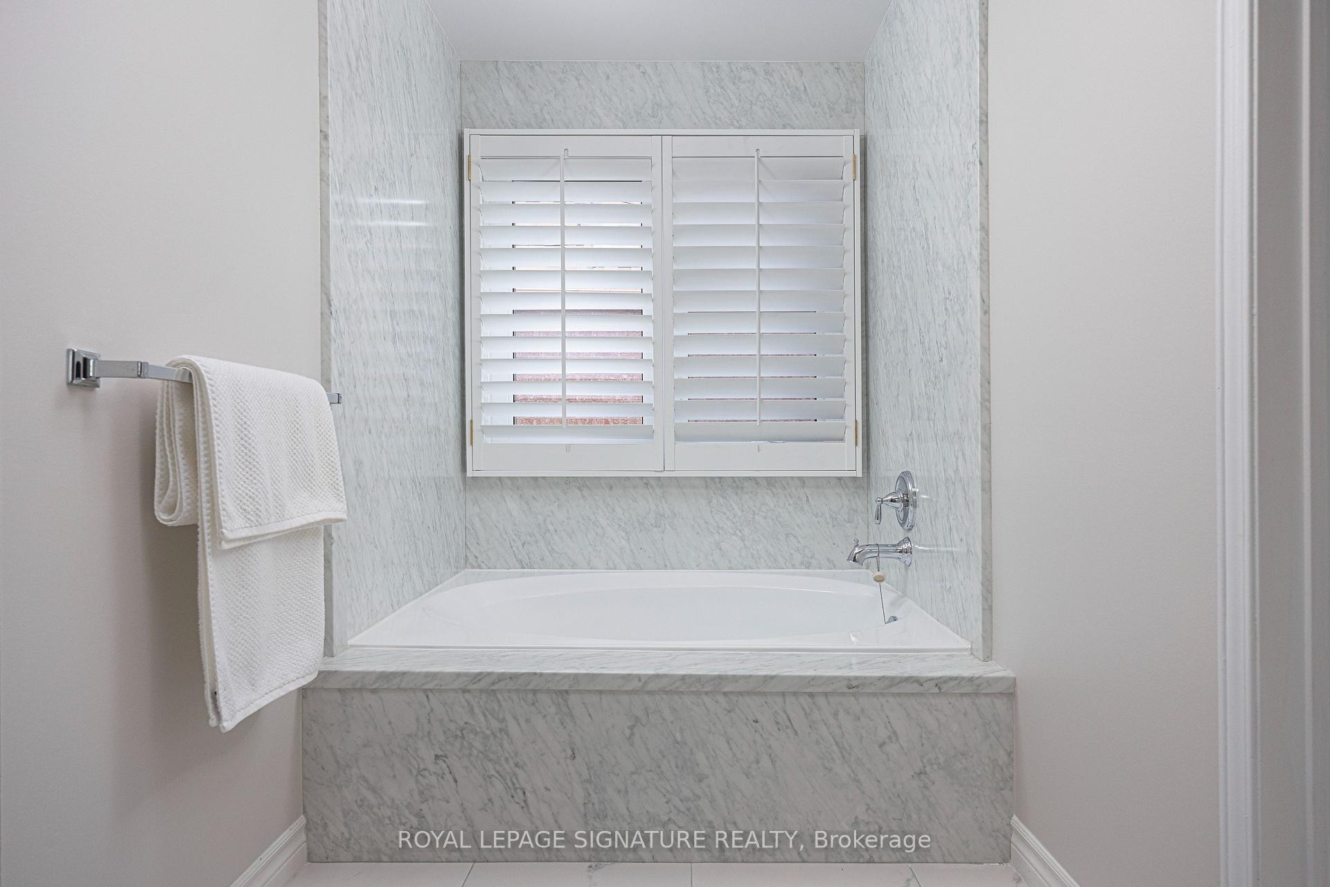 









77


Canongate

Trail,
Toronto,




ON
M1V 2R8

