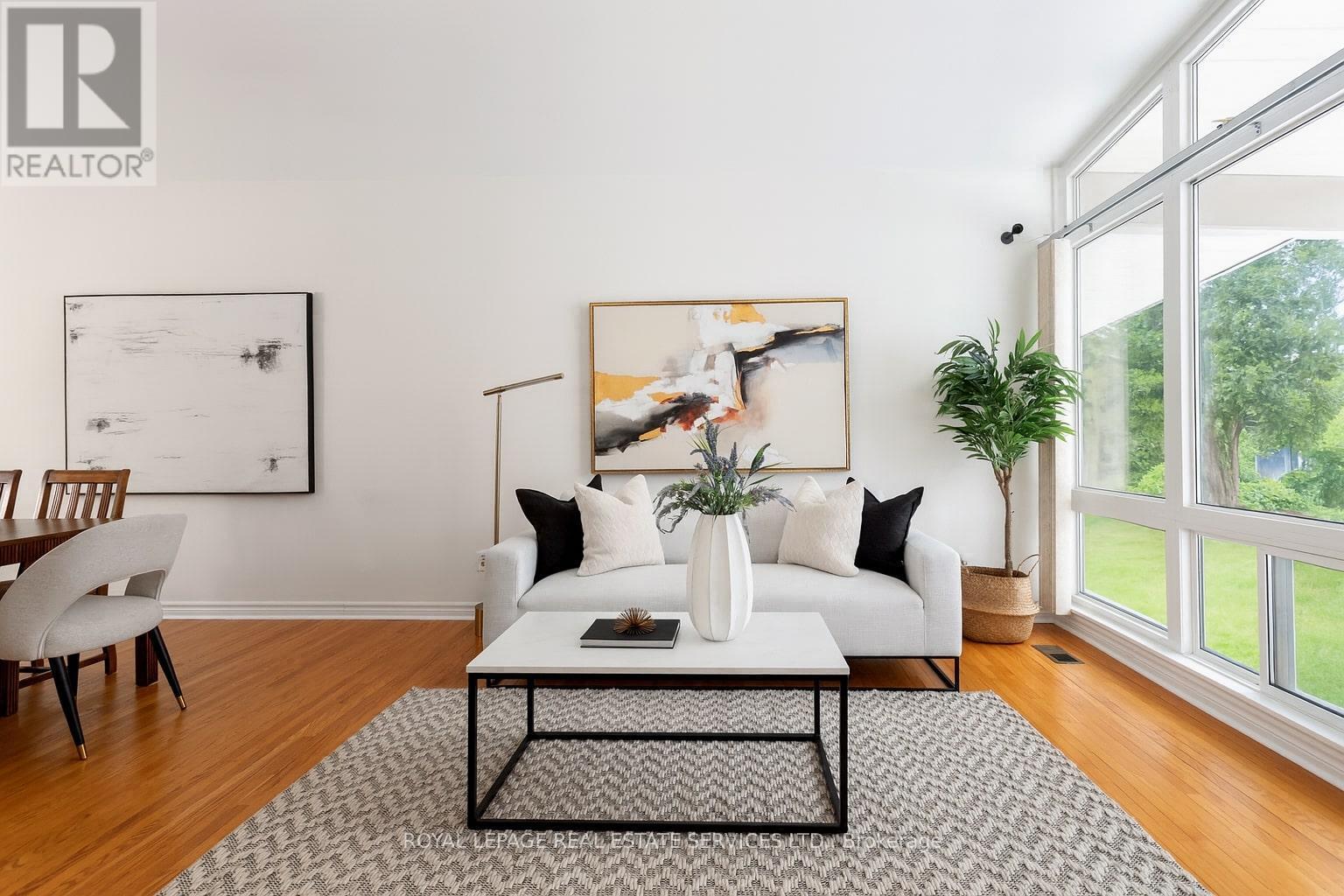 












1106 FALGARWOOD DRIVE

,
Oakville,




Ontario
L6H1N9

