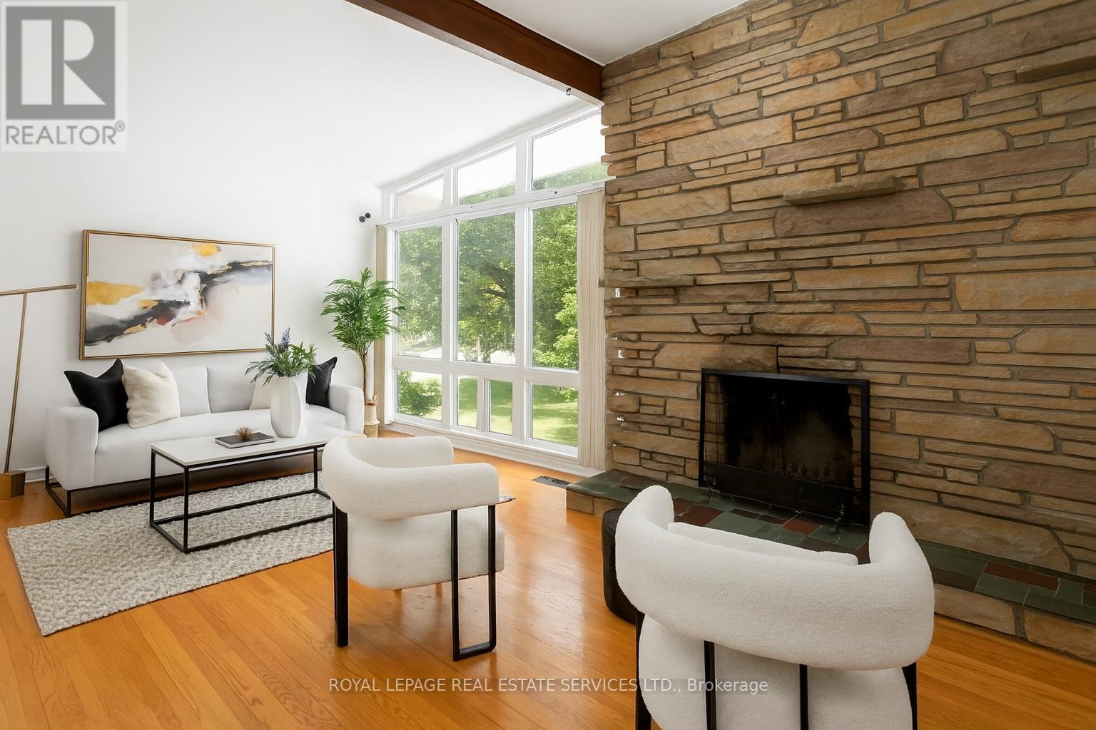 












1106 FALGARWOOD DRIVE

,
Oakville,




Ontario
L6H1N9

