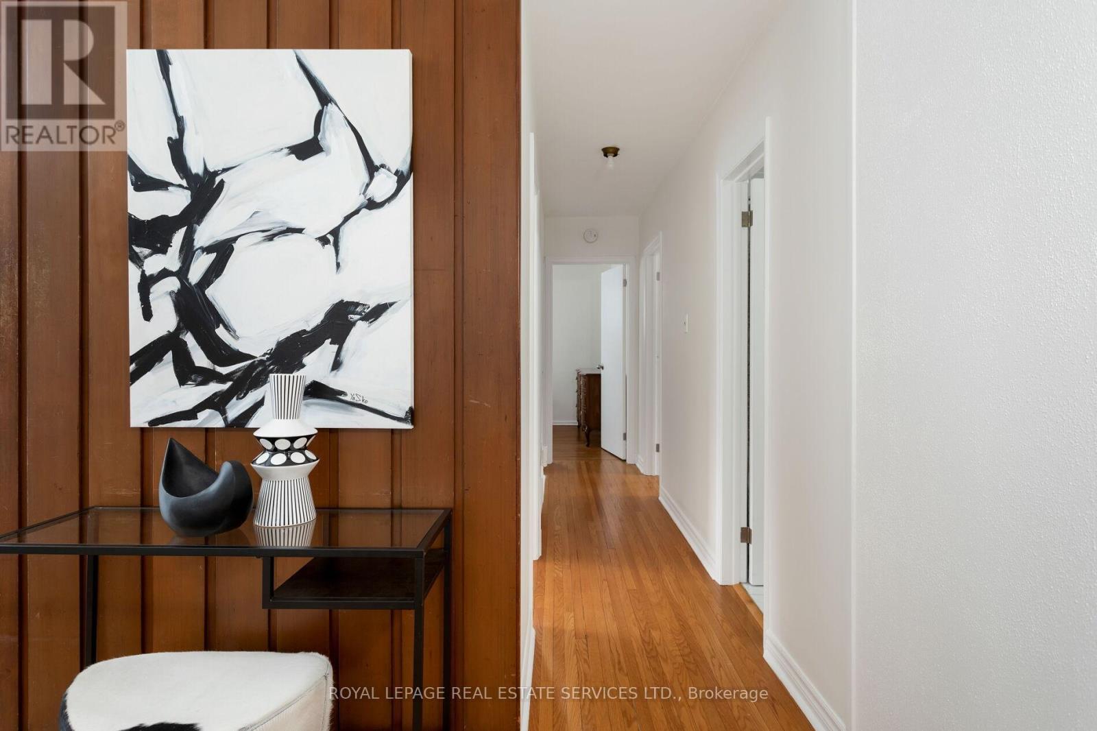 












1106 FALGARWOOD DRIVE

,
Oakville,




Ontario
L6H1N9

