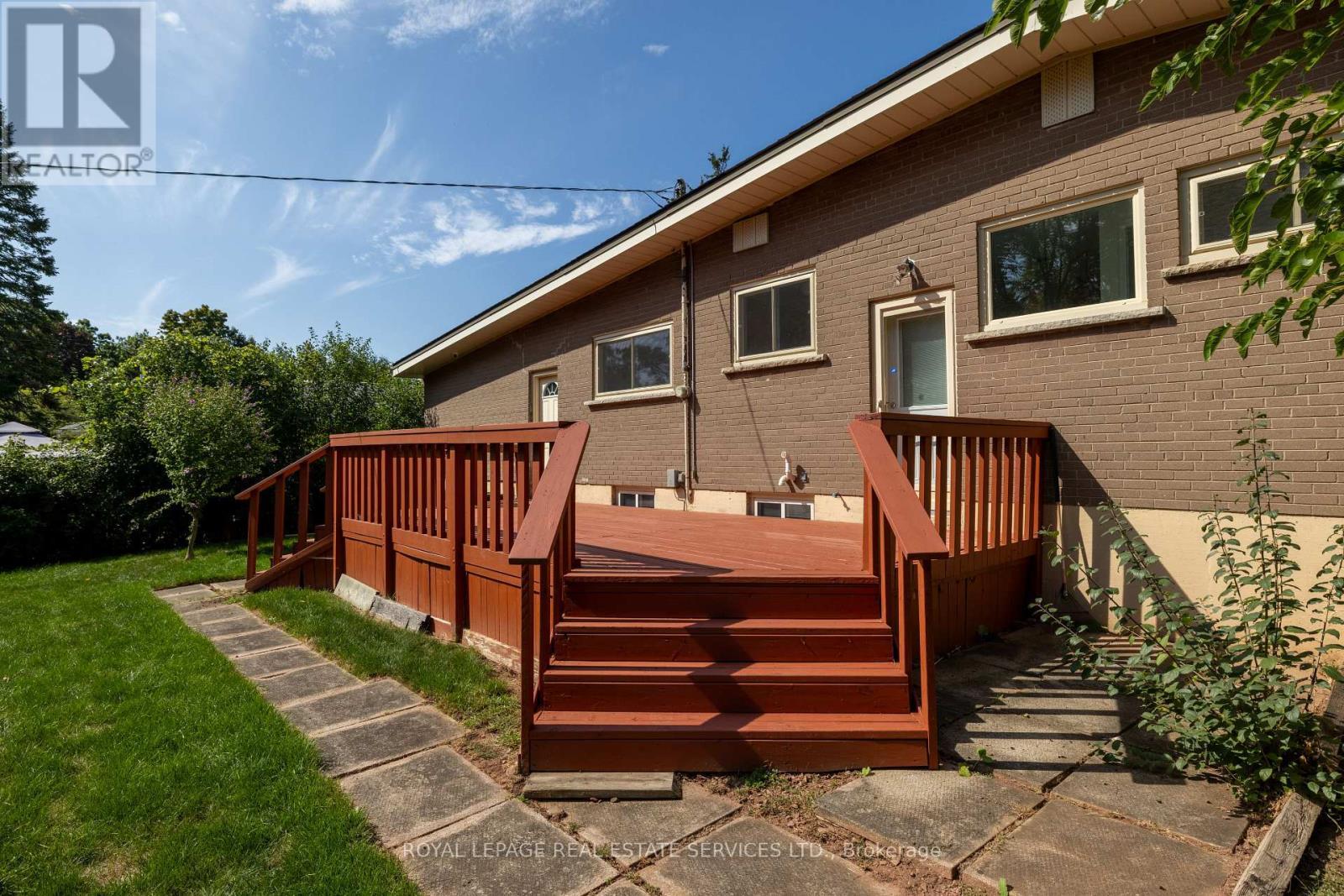 












1106 FALGARWOOD DRIVE

,
Oakville,




Ontario
L6H1N9

