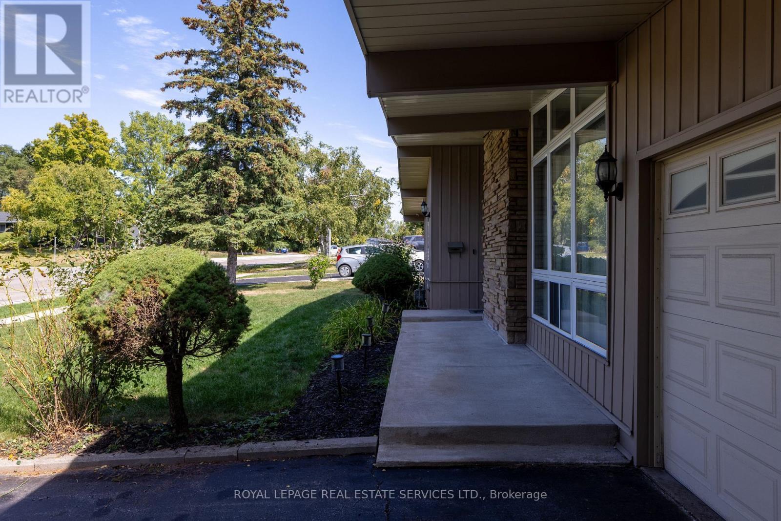 












1106 FALGARWOOD DRIVE

,
Oakville,




Ontario
L6H1N9

