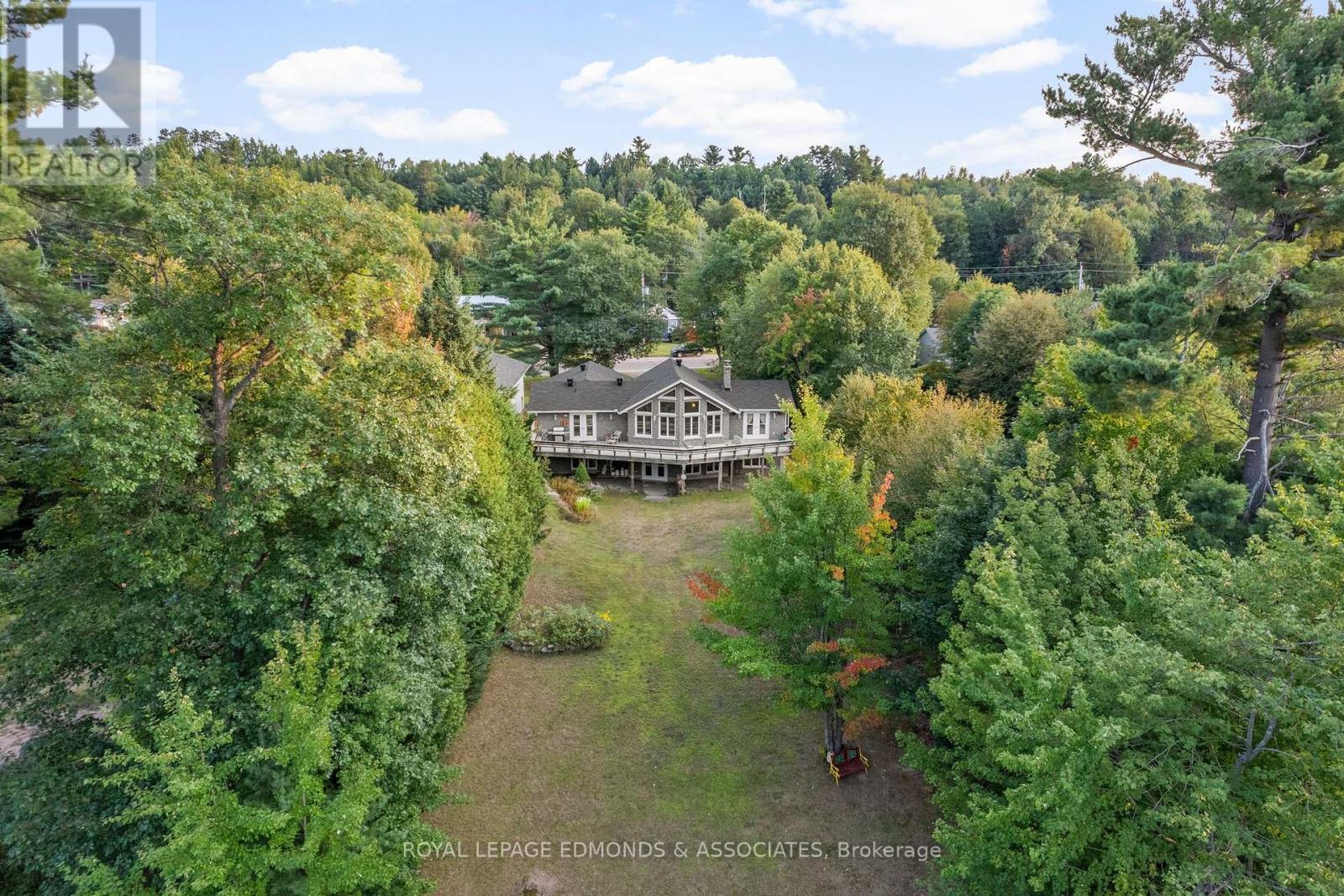 












1349 VICTORIA STREET

,
Petawawa,




Ontario
K8H2E9

