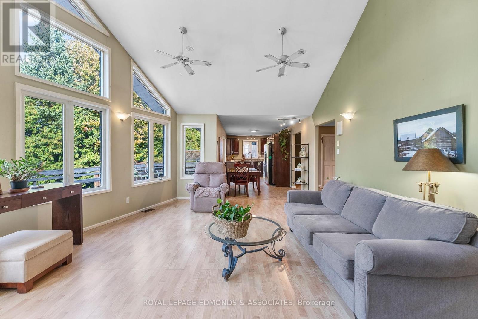 












1349 VICTORIA STREET

,
Petawawa,




Ontario
K8H2E9

