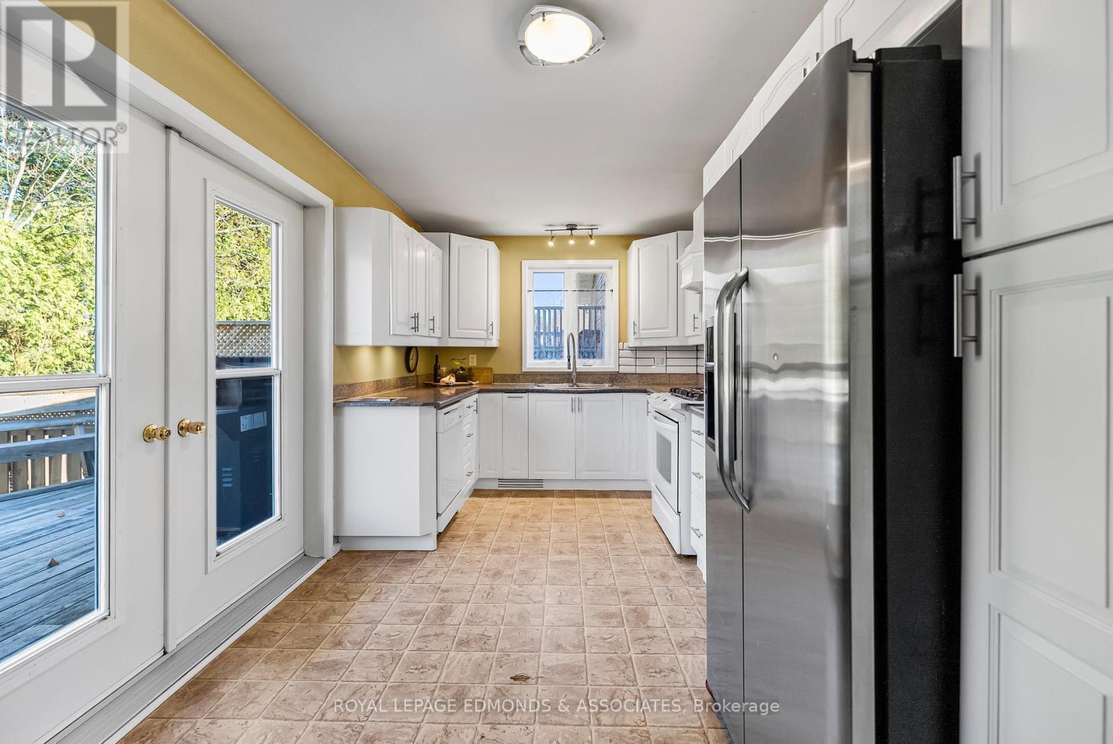 












1349 VICTORIA STREET

,
Petawawa,




Ontario
K8H2E9

