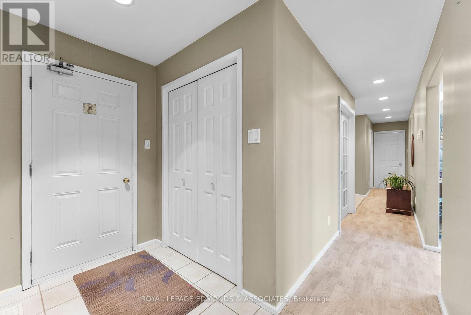 












1349 VICTORIA STREET

,
Petawawa,




Ontario
K8H2E9

