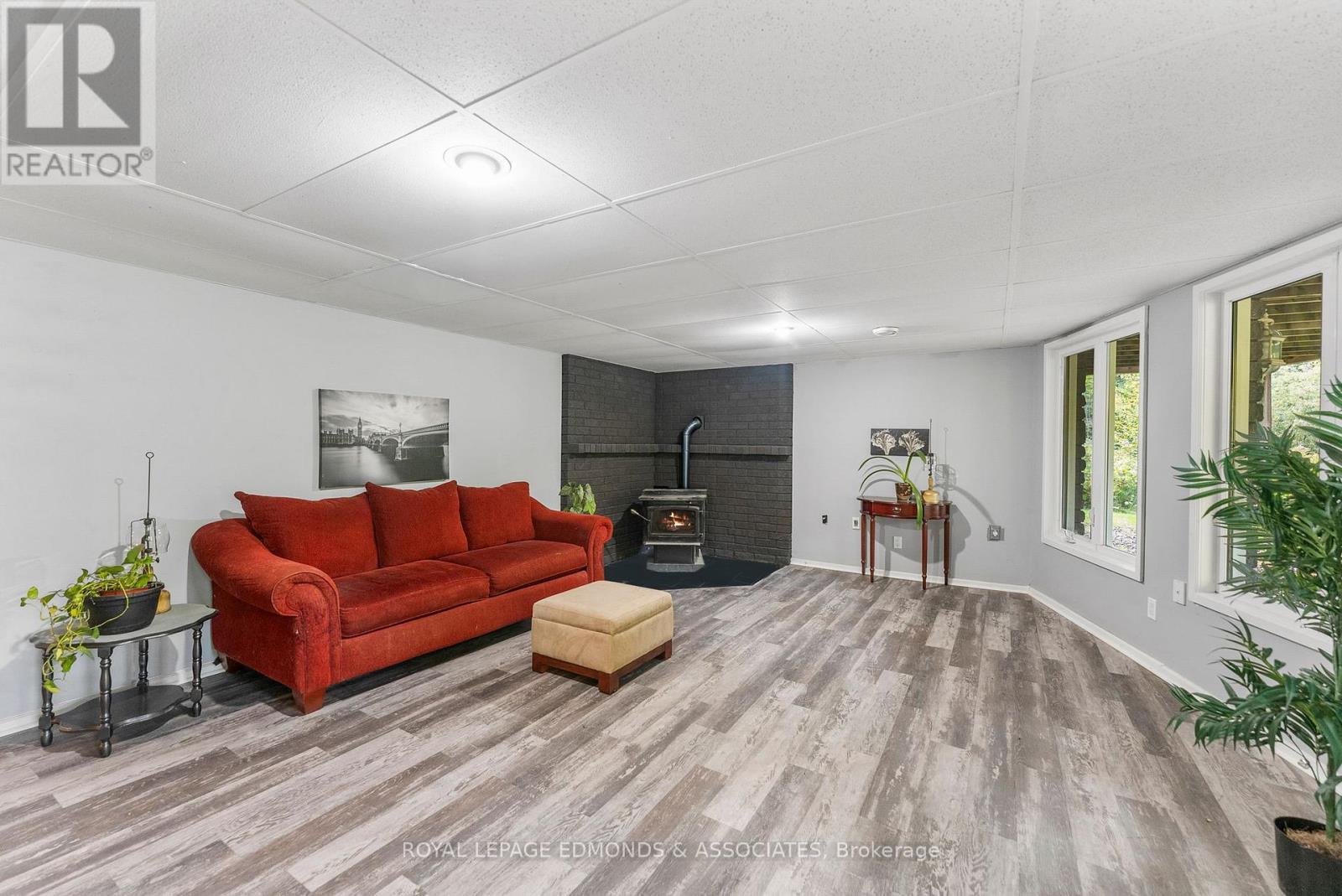 












1349 VICTORIA STREET

,
Petawawa,




Ontario
K8H2E9

