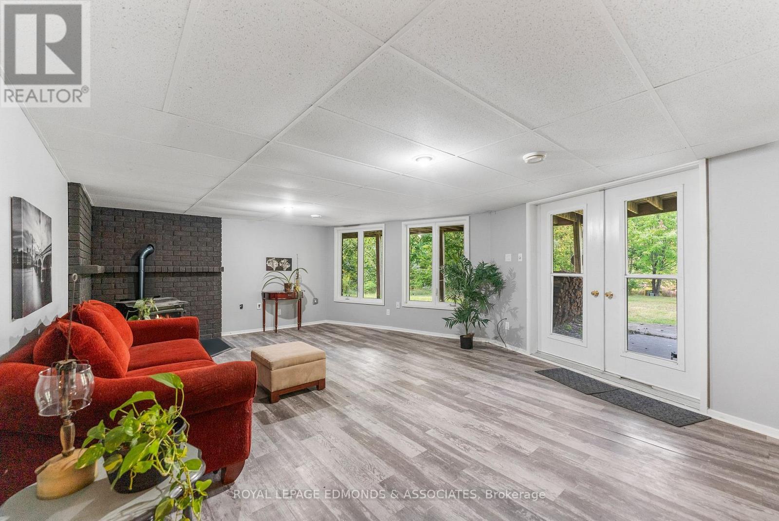 












1349 VICTORIA STREET

,
Petawawa,




Ontario
K8H2E9

