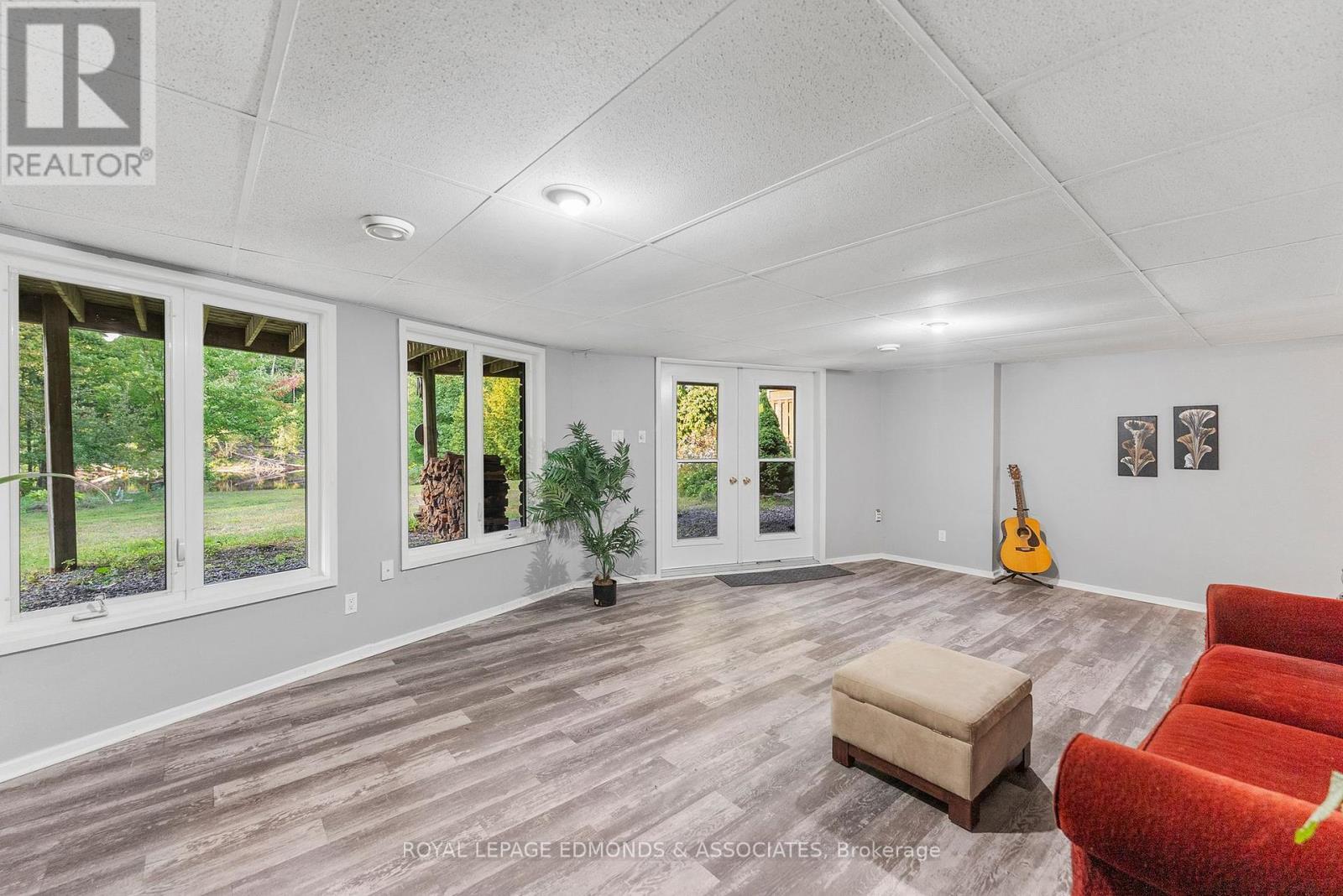 












1349 VICTORIA STREET

,
Petawawa,




Ontario
K8H2E9

