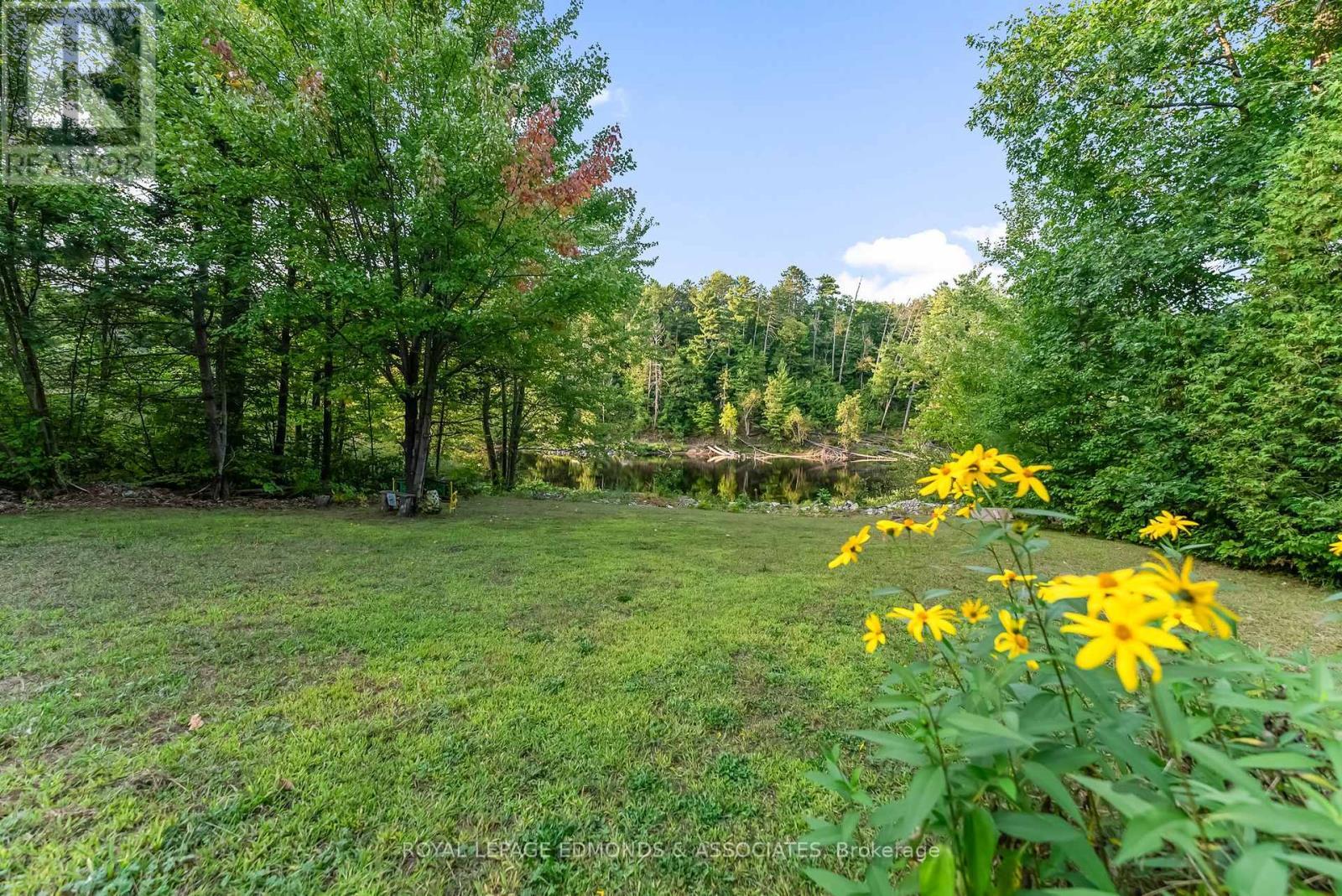 












1349 VICTORIA STREET

,
Petawawa,




Ontario
K8H2E9

