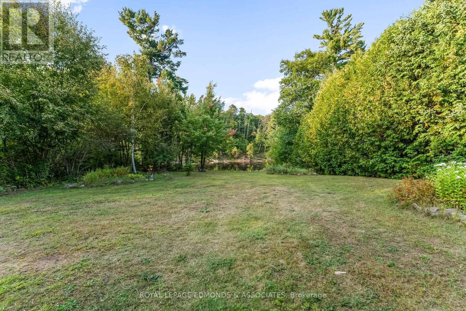 












1349 VICTORIA STREET

,
Petawawa,




Ontario
K8H2E9

