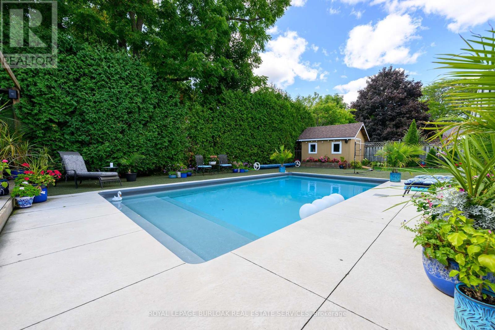 












912 BOOTHMAN AVENUE

,
Burlington,




Ontario
L7T1P4

