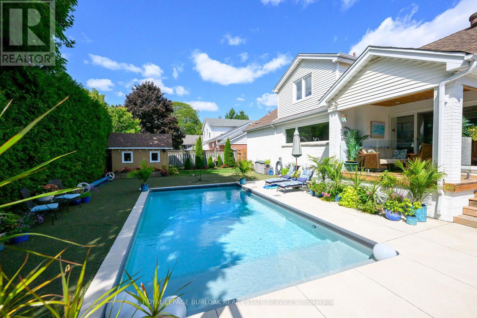 












912 BOOTHMAN AVENUE

,
Burlington,




Ontario
L7T1P4

