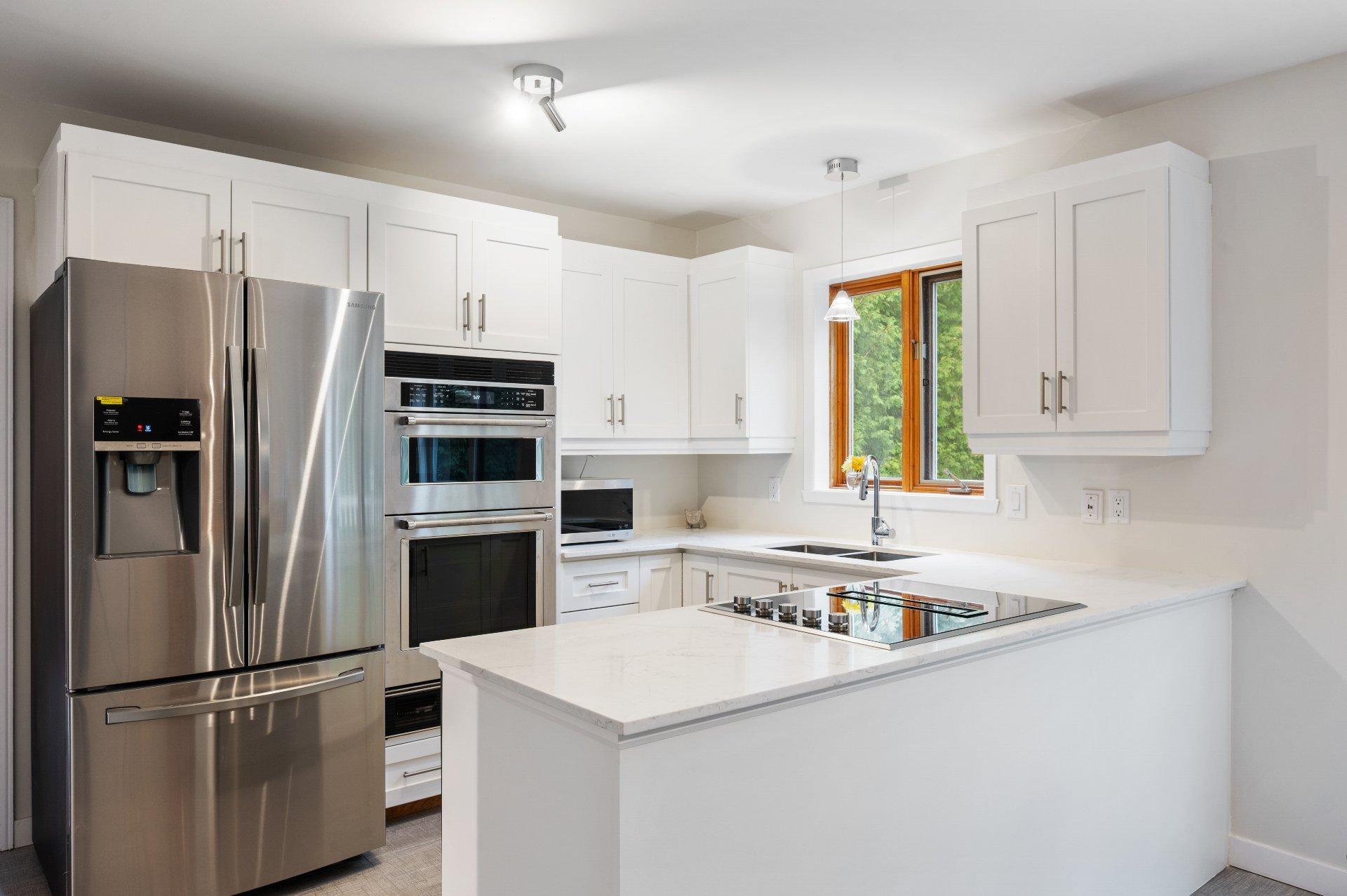 









425


Rue du Prince-Albert

,
Otterburn Park,




QC
J3H5H9

