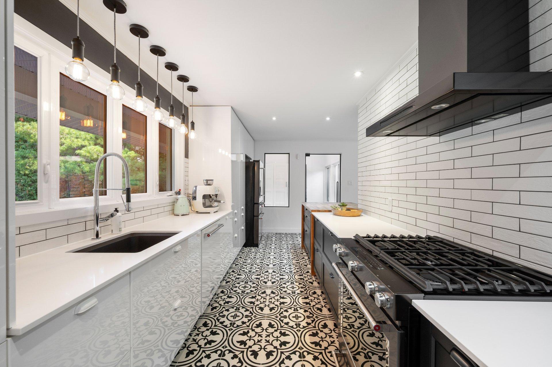 









442


Mtée des Trente

,
Mont-Saint-Hilaire,




QC
J3H2R8

