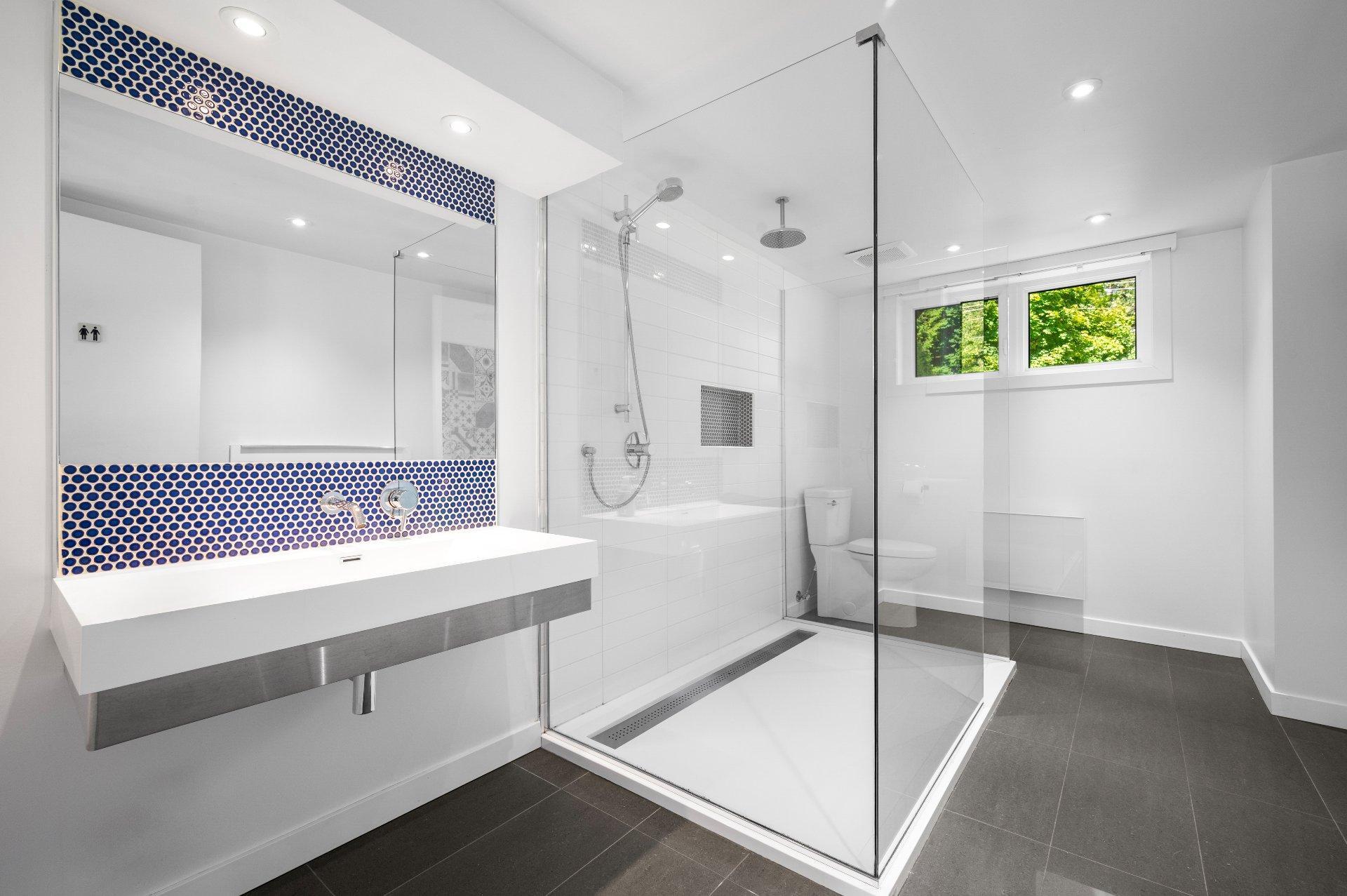 









442


Mtée des Trente

,
Mont-Saint-Hilaire,




QC
J3H2R8

