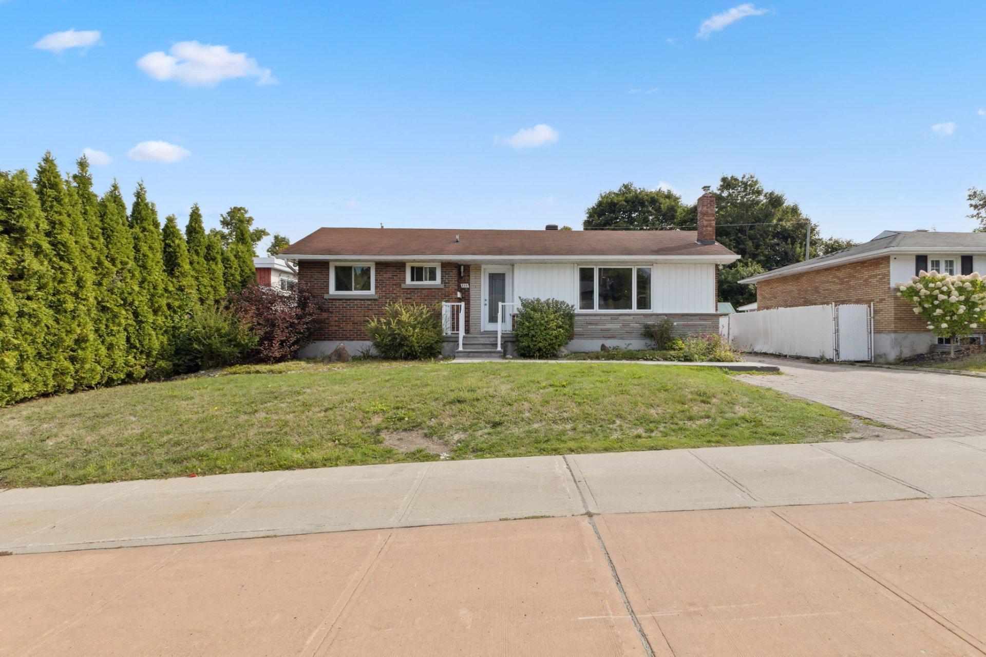 









128


Rue Isabelle

,
Gatineau (Hull),




QC
J8Y5H3

